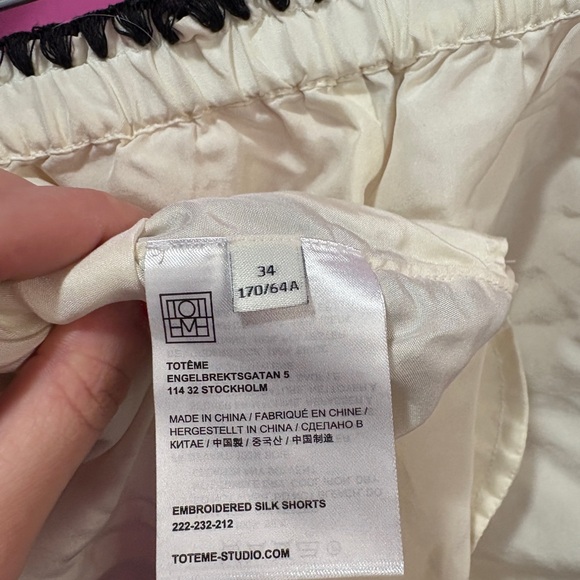 Toteme Oversized Embroidered Silk Shorts - Picture 5 of 5